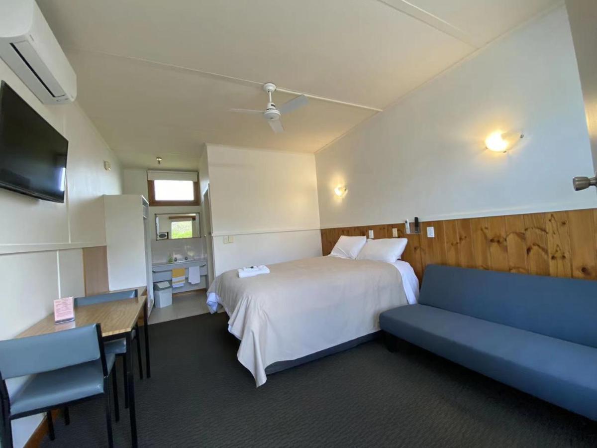 The Terang Motor Inn Экстерьер фото