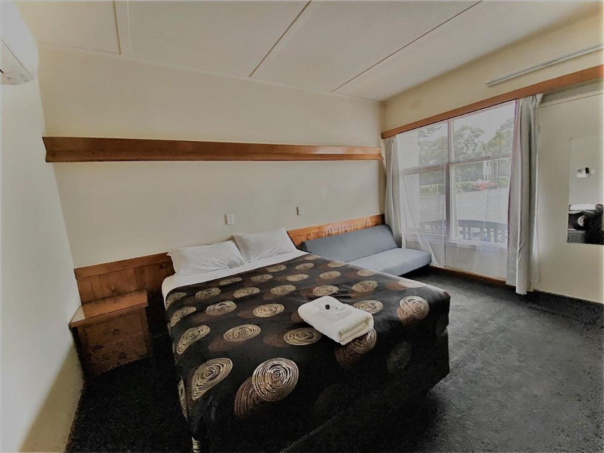 The Terang Motor Inn Экстерьер фото